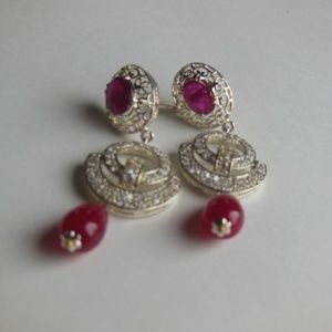 Ruby Leverback Earrings in .925 Silver.